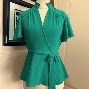 Kelly Green shirt sleeve top